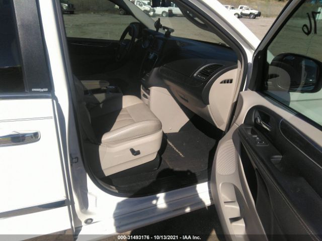 Photo 4 VIN: 2A4RR8DG8BR759372 - CHRYSLER TOWN & COUNTRY 