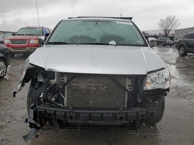 Photo 4 VIN: 2A4RR8DG9BR610873 - CHRYSLER TOWN & COU 