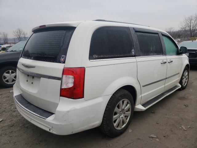 Photo 3 VIN: 2A4RR8DG9BR655554 - CHRYSLER TOWN & COU 