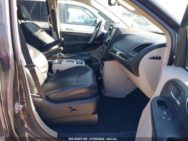 Photo 4 VIN: 2A4RR8DG9BR784314 - CHRYSLER TOWN & COUNTRY 