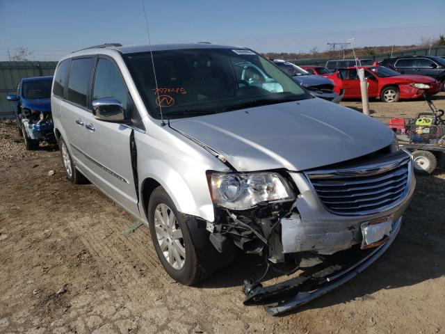 Photo 0 VIN: 2A4RR8DG9BR797645 - CHRYSLER TOWN & COU 