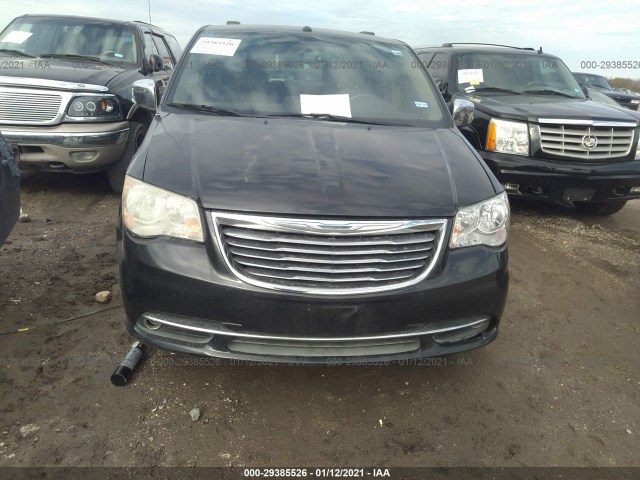 Photo 5 VIN: 2A4RR8DGXBR665879 - CHRYSLER TOWN & COUNTRY 