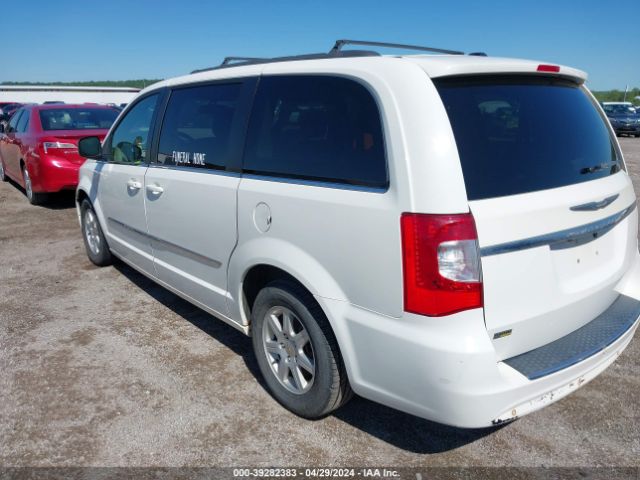 Photo 2 VIN: 2A4RR8DGXBR690099 - CHRYSLER TOWN & COUNTRY 