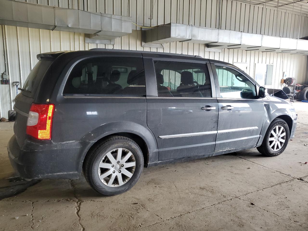 Photo 2 VIN: 2A4RR8DGXBR764508 - CHRYSLER TOWN & COUNTRY 