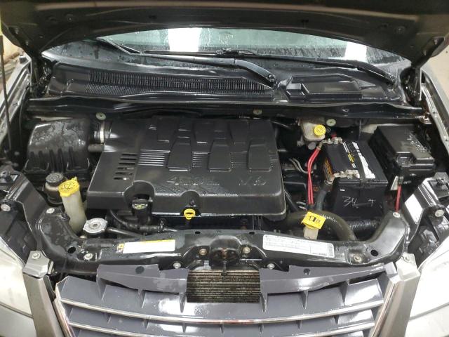 Photo 11 VIN: 2A4RR8DX0AR365685 - CHRYSLER TOWN & COU 