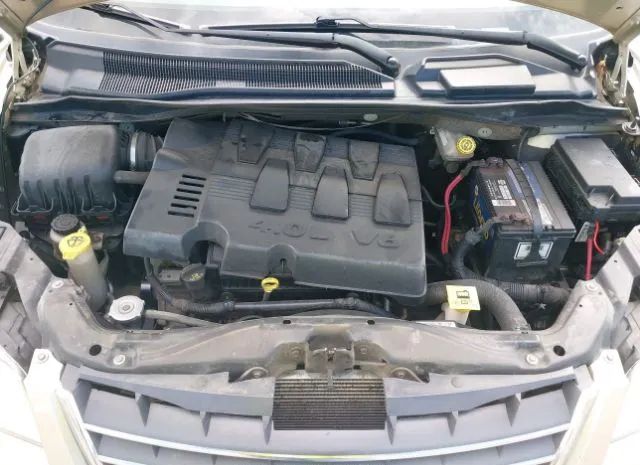 Photo 9 VIN: 2A4RR8DX0AR392918 - CHRYSLER TOWN & COUNTRY 