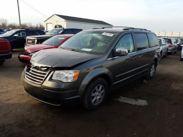 Photo 1 VIN: 2A4RR8DX1AR427868 - CHRYSLER TOWN & COU 