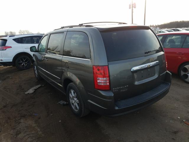 Photo 2 VIN: 2A4RR8DX1AR427868 - CHRYSLER TOWN & COU 