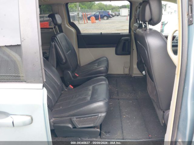 Photo 7 VIN: 2A4RR8DX2AR361492 - CHRYSLER TOWN & COUNTRY 