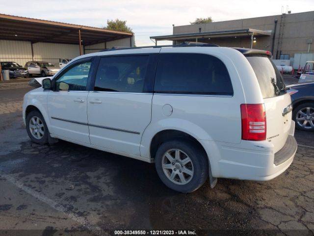 Photo 2 VIN: 2A4RR8DX2AR377076 - CHRYSLER TOWN & COUNTRY 