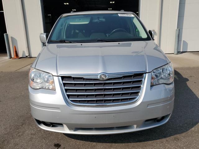 Photo 4 VIN: 2A4RR8DX3AR352123 - CHRYSLER TOWN & COU 