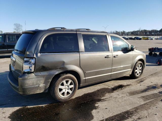 Photo 2 VIN: 2A4RR8DX4AR321351 - CHRYSLER TOWN & COU 