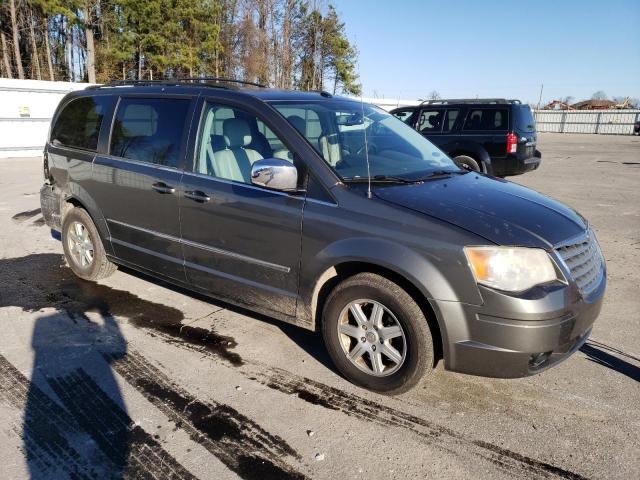 Photo 3 VIN: 2A4RR8DX4AR321351 - CHRYSLER TOWN & COU 