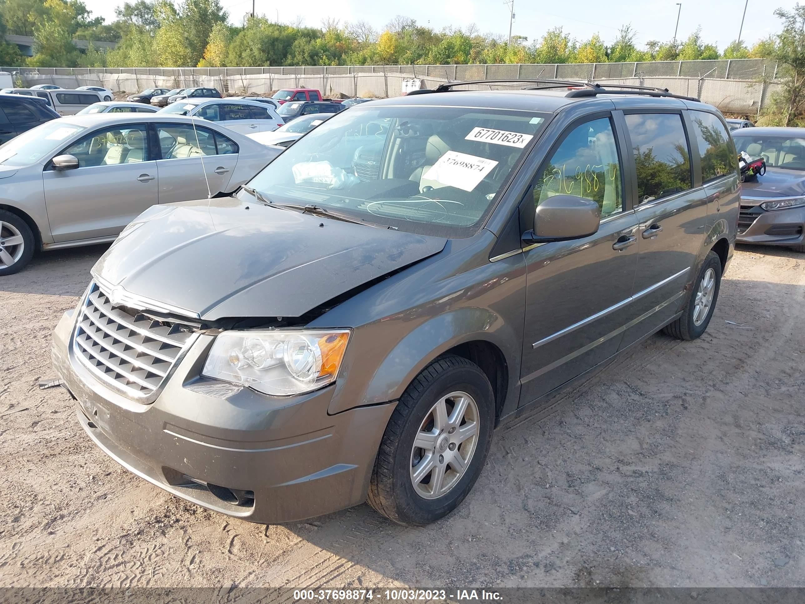 Photo 1 VIN: 2A4RR8DX4AR365706 - CHRYSLER TOWN & COUNTRY 