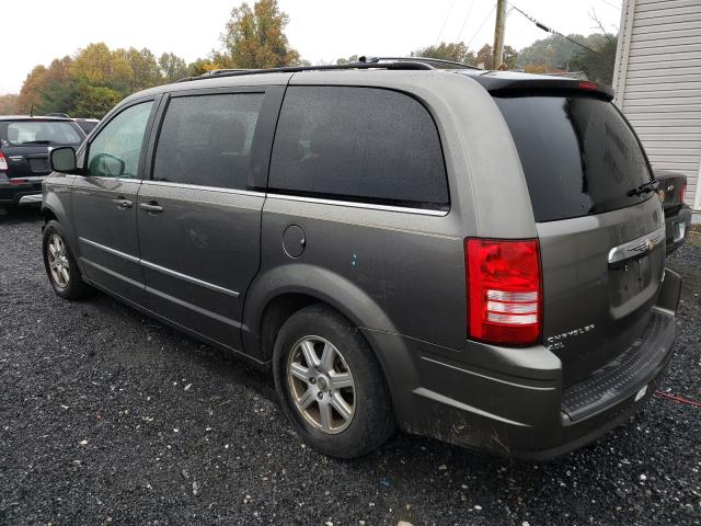 Photo 2 VIN: 2A4RR8DX4AR381825 - CHRYSLER TOWN &AMP COU 