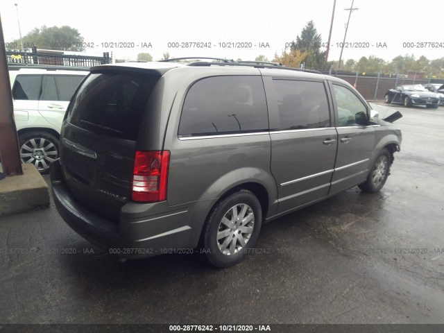 Photo 3 VIN: 2A4RR8DX4AR395062 - CHRYSLER TOWN & COUNTRY 