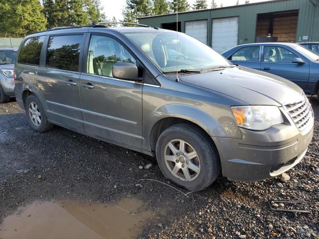 Photo 3 VIN: 2A4RR8DX4AR415410 - CHRYSLER MINIVAN 