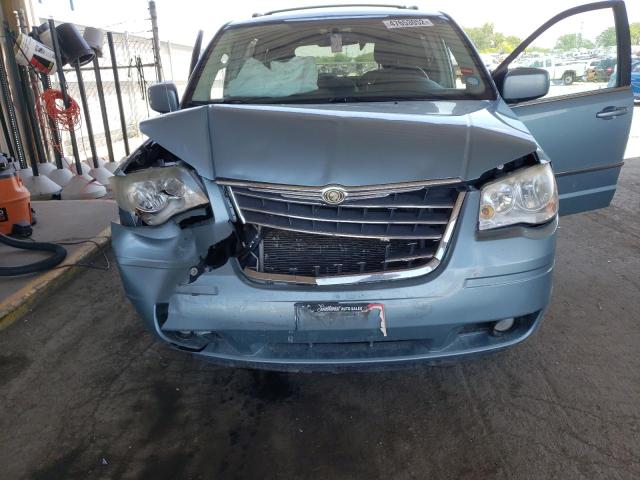 Photo 6 VIN: 2A4RR8DX4AR427511 - CHRYSLER TOWN & COU 