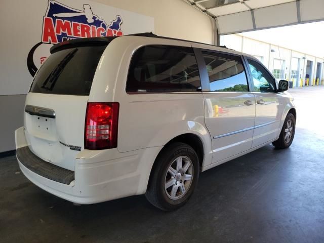 Photo 2 VIN: 2A4RR8DX4AR479642 - CHRYSLER TOWN & COUNTRY 