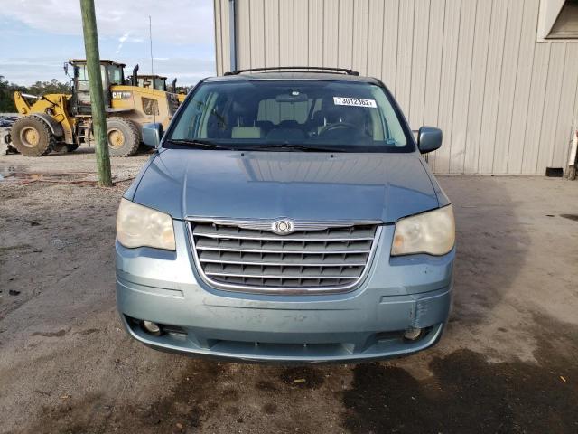 Photo 4 VIN: 2A4RR8DX5AR339096 - CHRYSLER TOWN & COU 