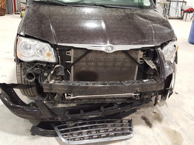 Photo 8 VIN: 2A4RR8DX5AR427632 - CHRYSLER TOWN &AMP COU 