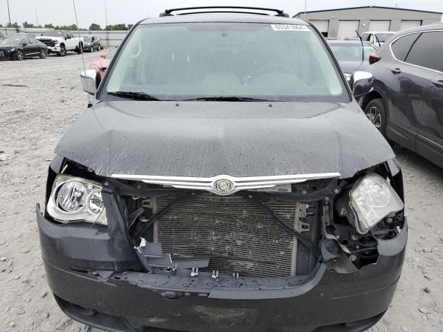 Photo 4 VIN: 2A4RR8DX5AR449484 - CHRYSLER TOWN & COU 