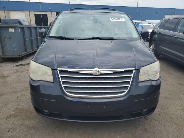 Photo 4 VIN: 2A4RR8DX6AR481067 - CHRYSLER TOWN & COU 