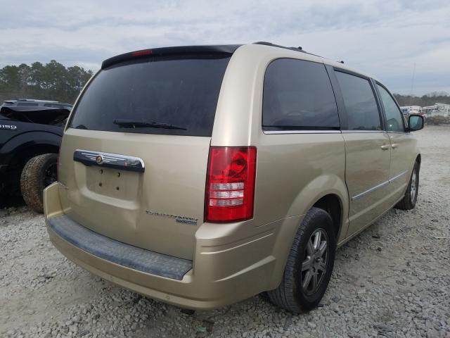 Photo 3 VIN: 2A4RR8DX7AR320467 - CHRYSLER TOWN & COU 