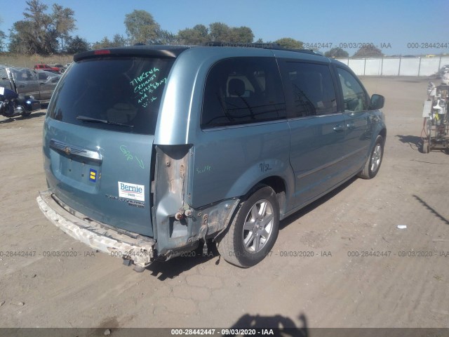 Photo 3 VIN: 2A4RR8DX7AR479988 - CHRYSLER TOWN & COUNTRY 