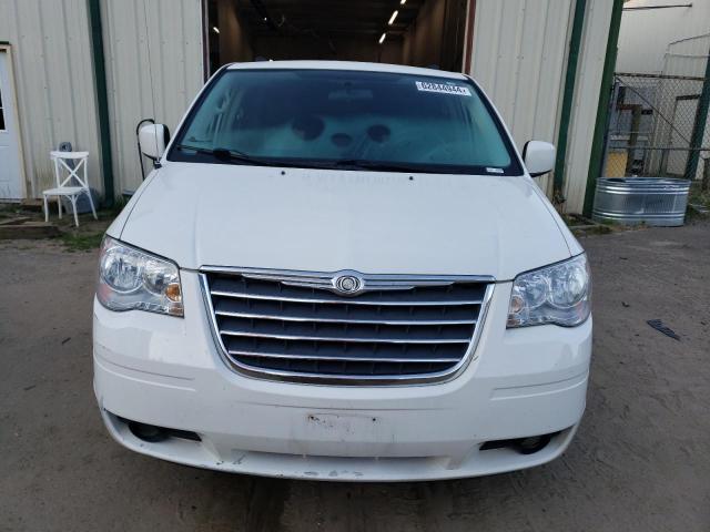 Photo 4 VIN: 2A4RR8DX8AR358368 - CHRYSLER MINIVAN 