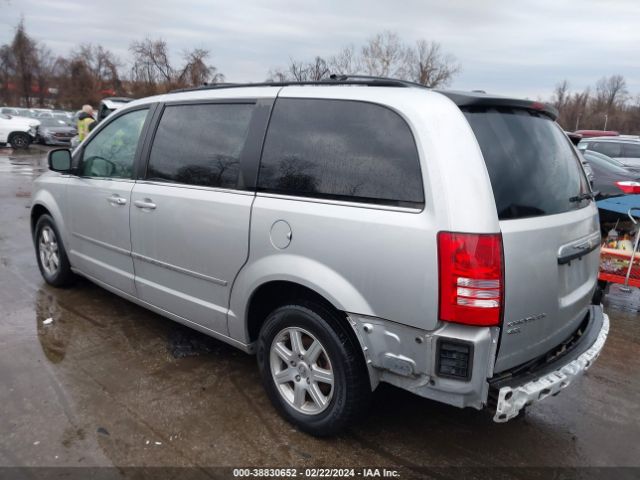 Photo 2 VIN: 2A4RR8DX8AR361416 - CHRYSLER TOWN & COUNTRY 