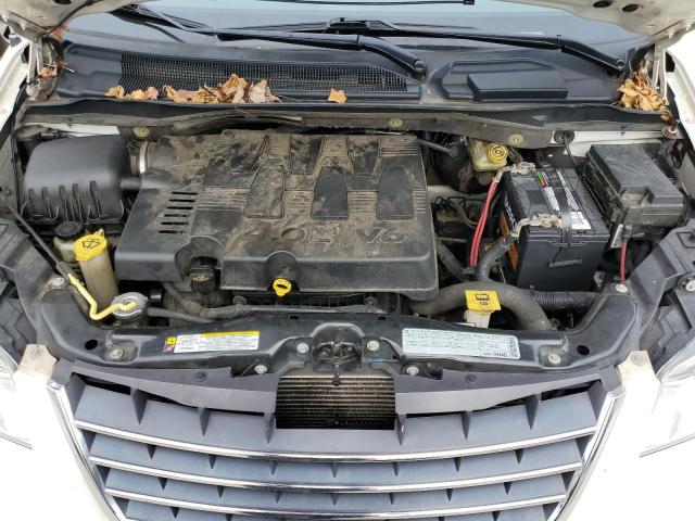 Photo 11 VIN: 2A4RR8DX8AR375011 - CHRYSLER TOWN & COU 