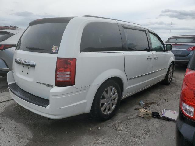 Photo 2 VIN: 2A4RR8DX8AR387238 - CHRYSLER TOWN & COU 