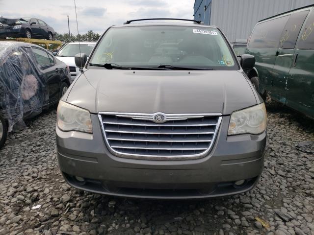 Photo 8 VIN: 2A4RR8DX8AR422179 - CHRYSLER TOWN & COUNTRY 