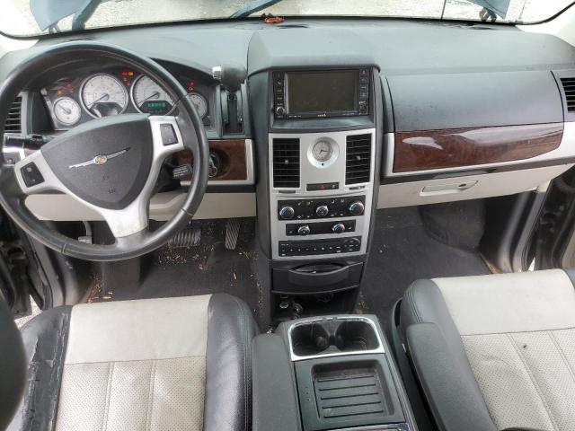 Photo 7 VIN: 2A4RR8DX8AR481040 - CHRYSLER TOWN & COU 