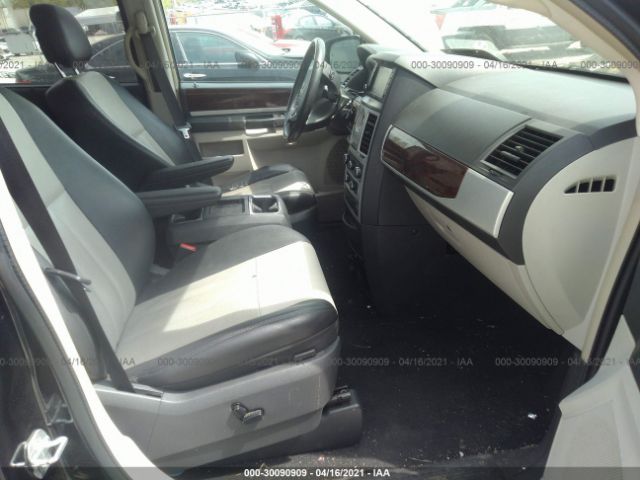 Photo 4 VIN: 2A4RR8DX9AR439007 - CHRYSLER TOWN & COUNTRY 