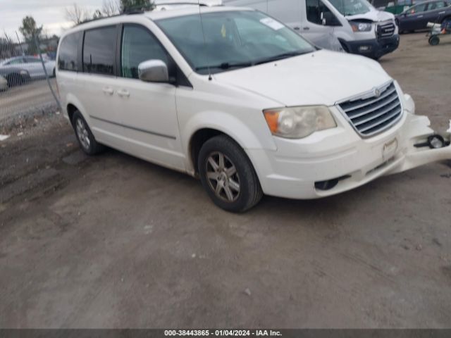 Photo 0 VIN: 2A4RR8DXXAR403889 - CHRYSLER TOWN & COUNTRY 