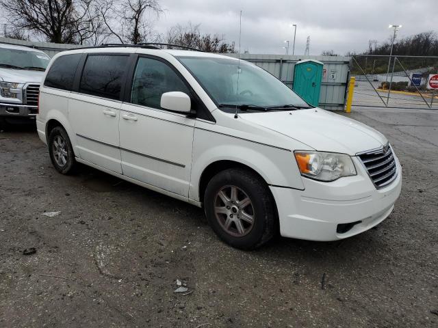 Photo 3 VIN: 2A4RR8DXXAR415315 - CHRYSLER MINIVAN 