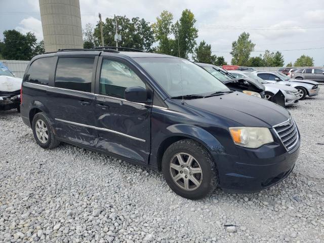 Photo 3 VIN: 2A4RR8DXXAR496008 - CHRYSLER TOWN & COU 