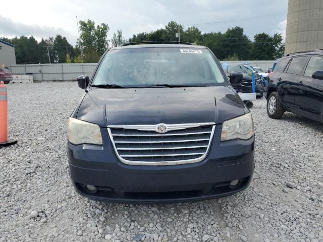 Photo 4 VIN: 2A4RR8DXXAR496008 - CHRYSLER TOWN & COU 