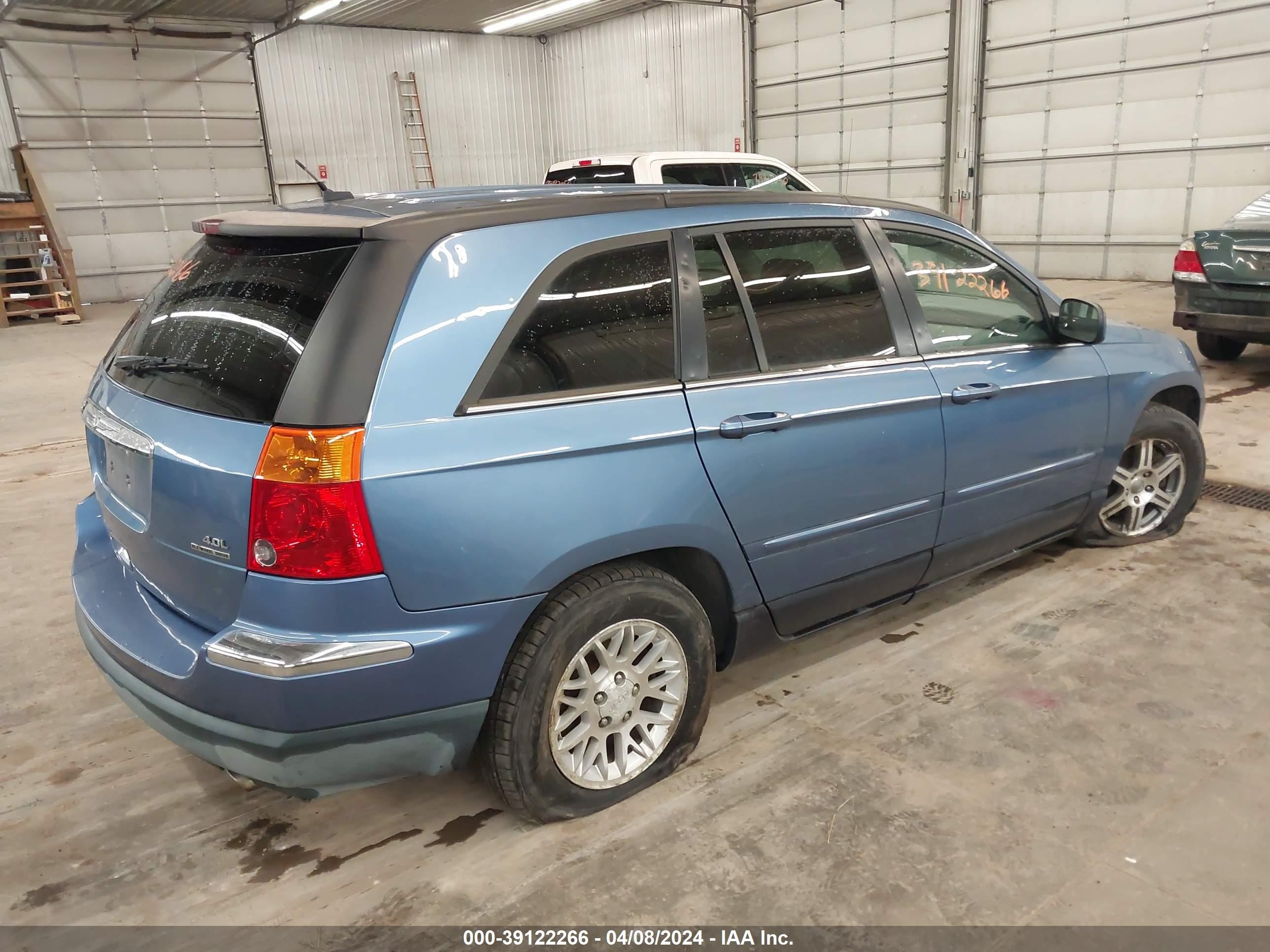 Photo 3 VIN: 2A8GF68X07R290167 - CHRYSLER PACIFICA 