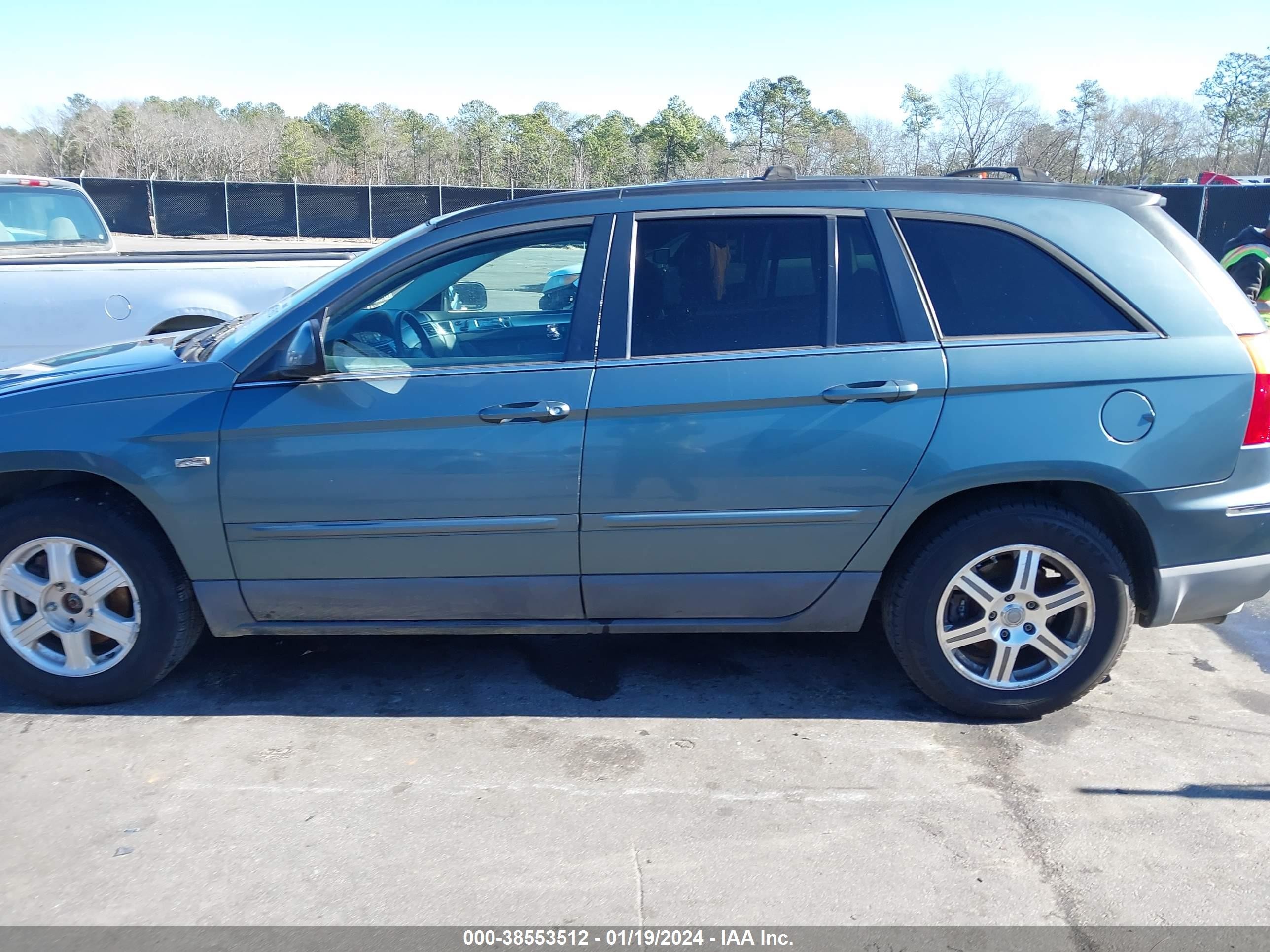 Photo 13 VIN: 2A8GF68X77R170947 - CHRYSLER PACIFICA 