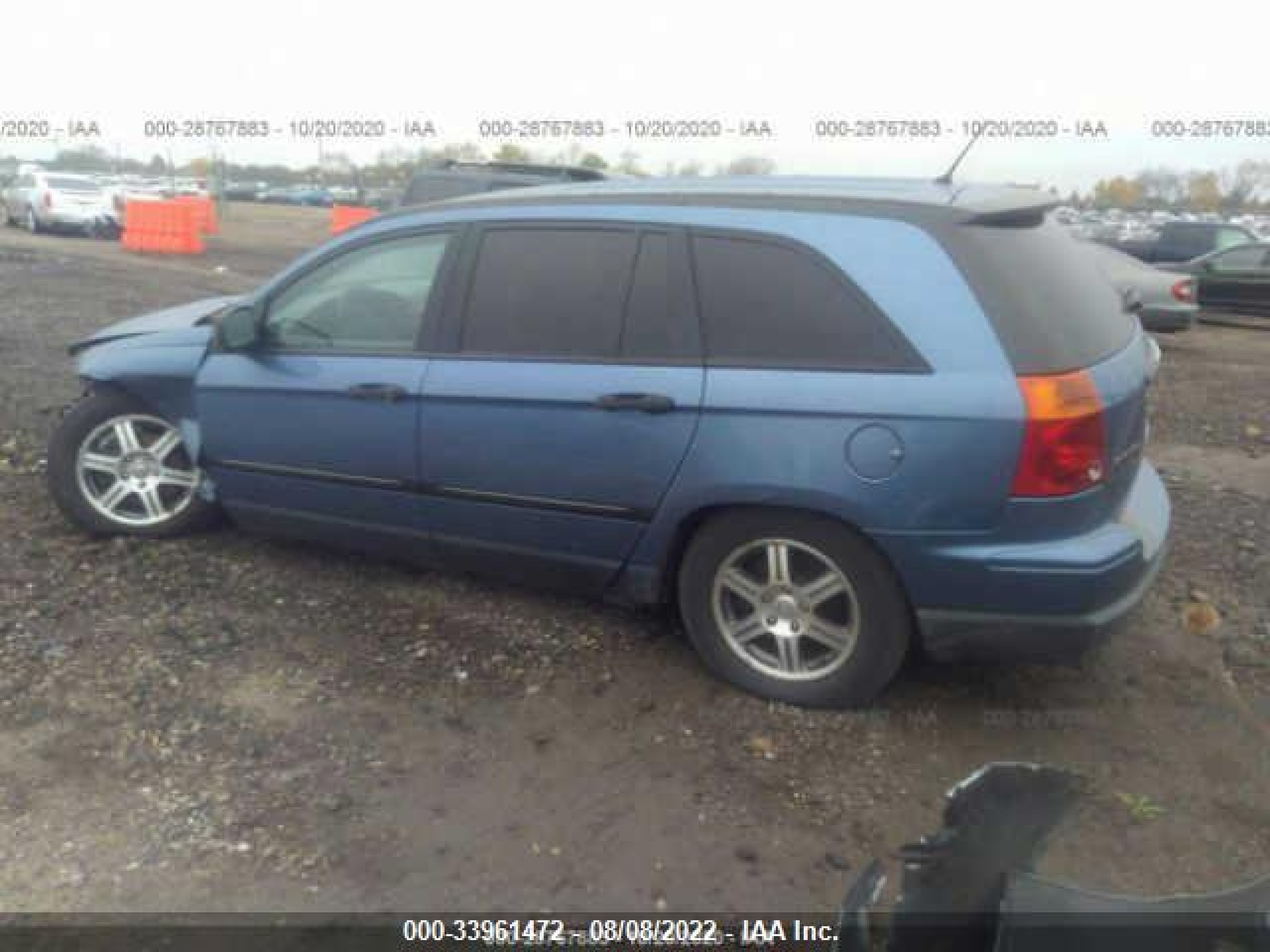 Photo 2 VIN: 2A8GM48L27R129231 - CHRYSLER PACIFICA 