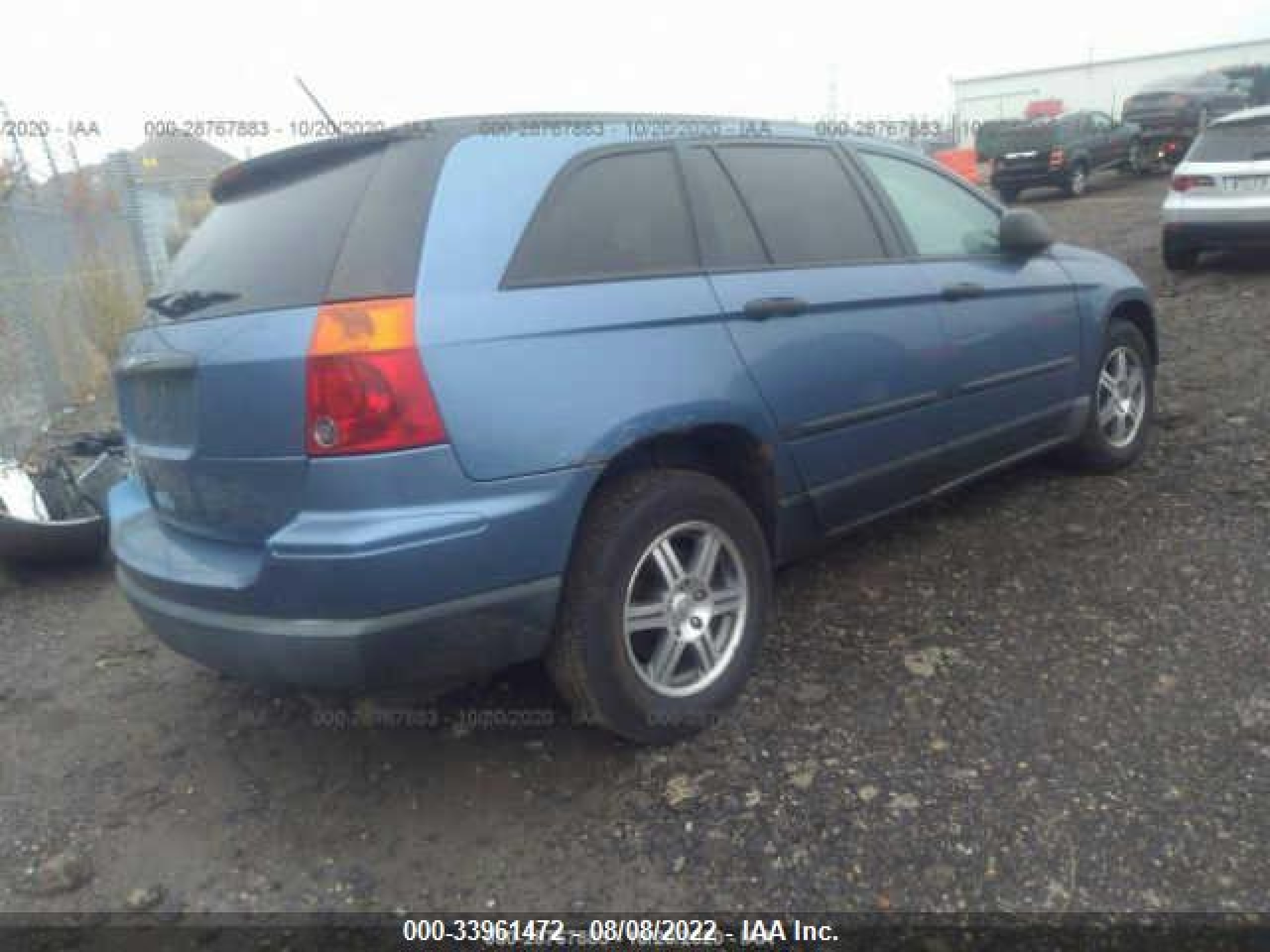 Photo 3 VIN: 2A8GM48L27R129231 - CHRYSLER PACIFICA 