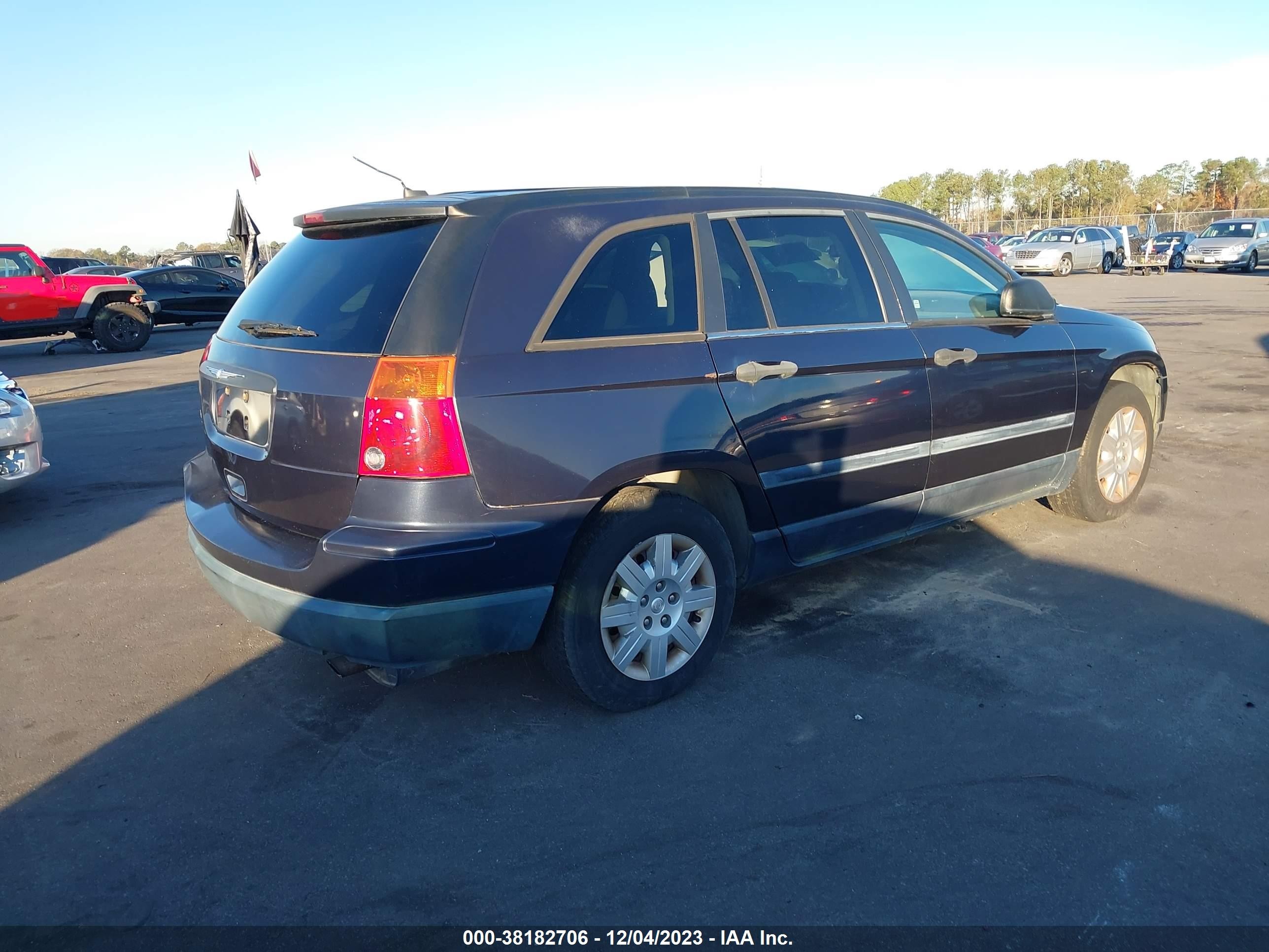 Photo 3 VIN: 2A8GM48L77R129743 - CHRYSLER PACIFICA 