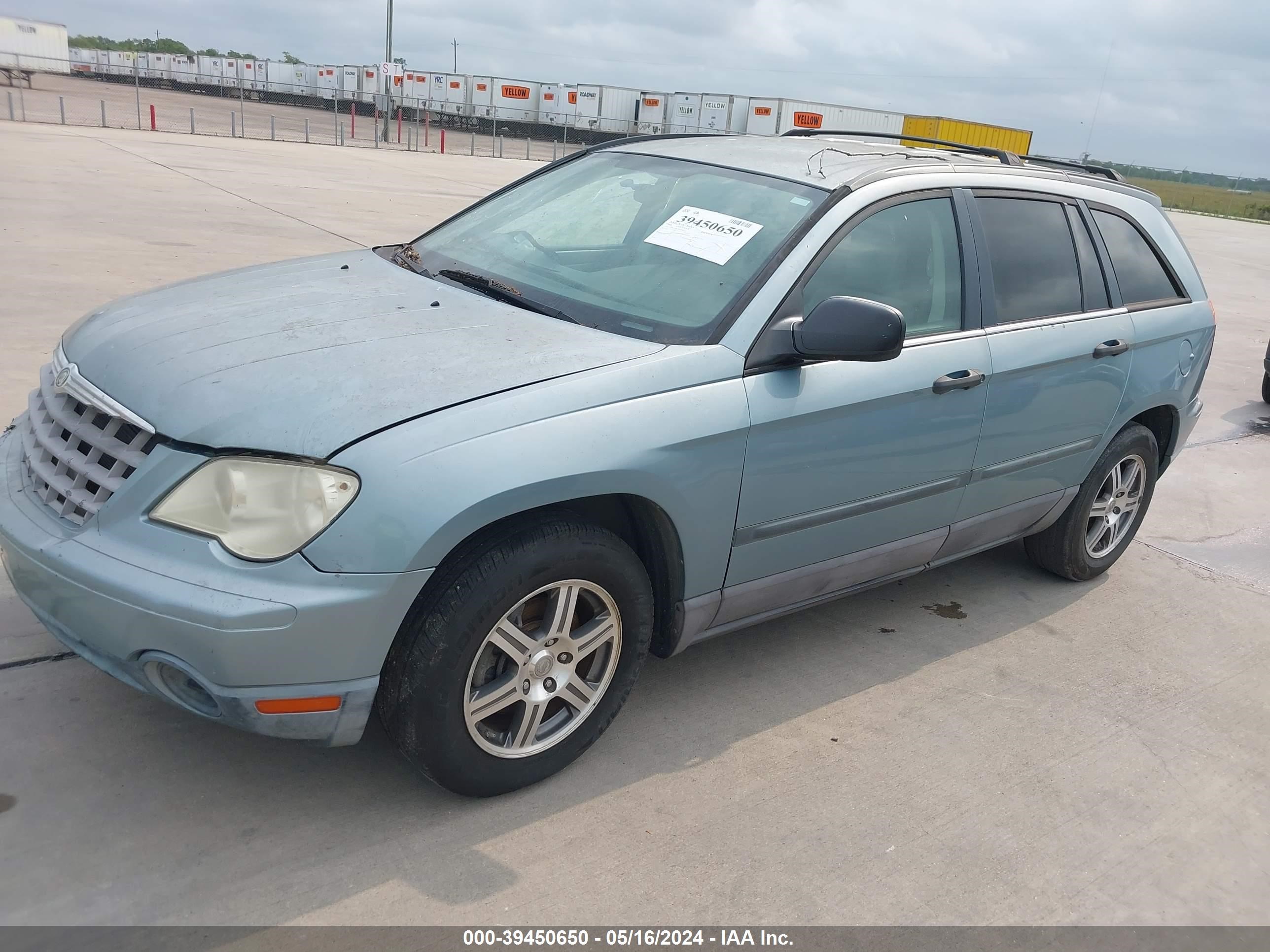 Photo 1 VIN: 2A8GM48L78R608617 - CHRYSLER PACIFICA 