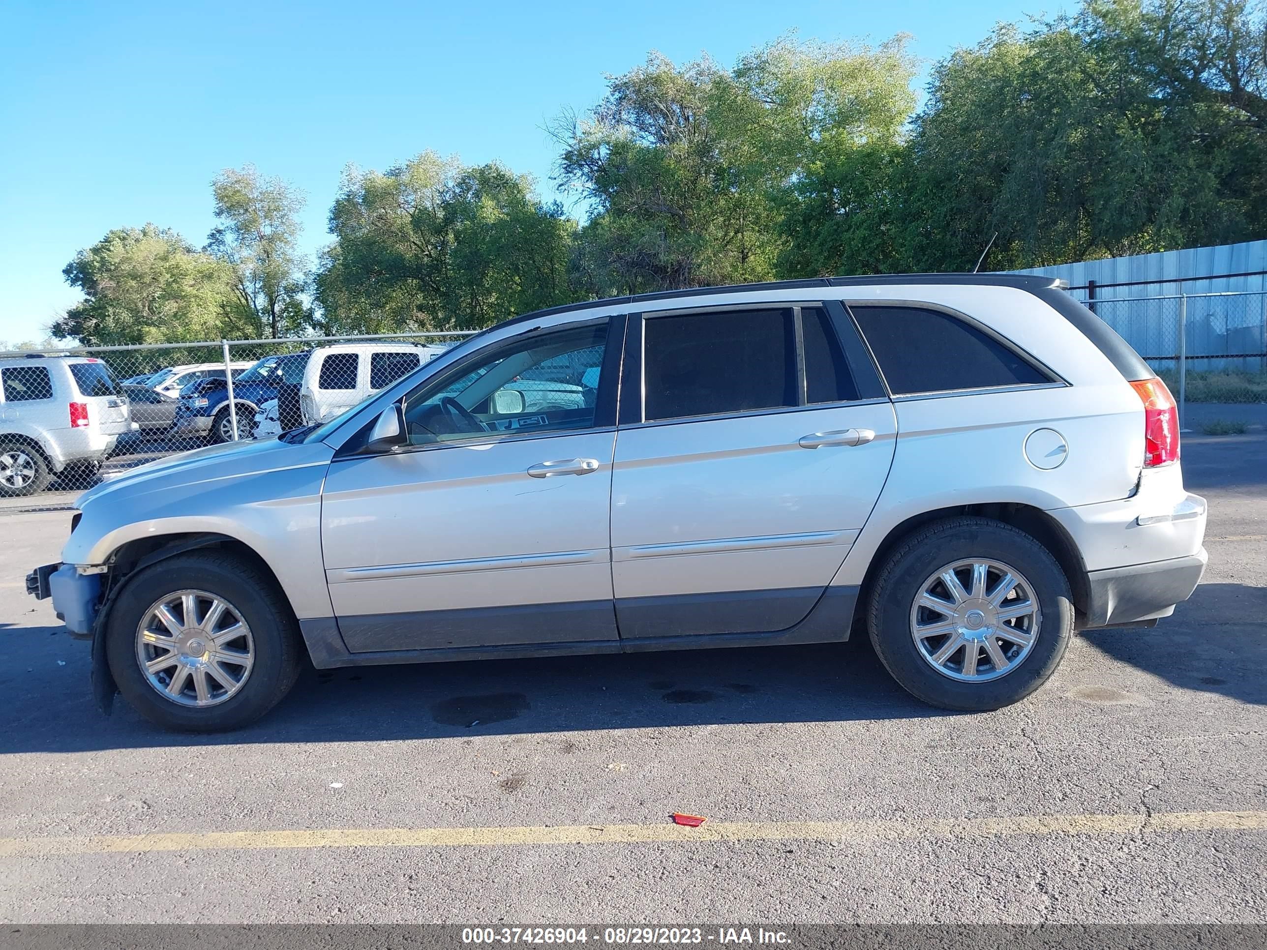 Photo 14 VIN: 2A8GM68X07R126214 - CHRYSLER PACIFICA 