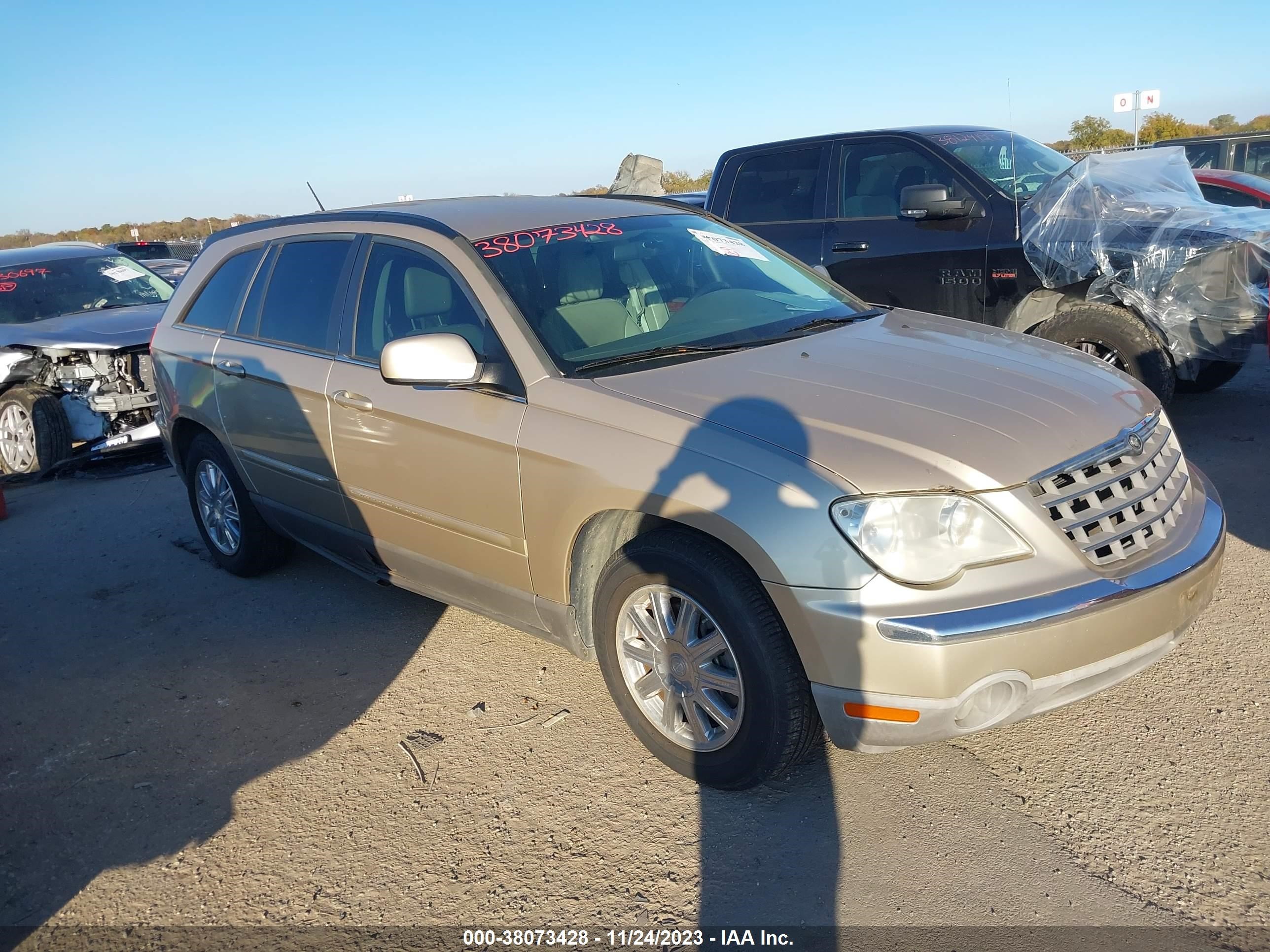 Photo 0 VIN: 2A8GM68X27R215007 - CHRYSLER PACIFICA 