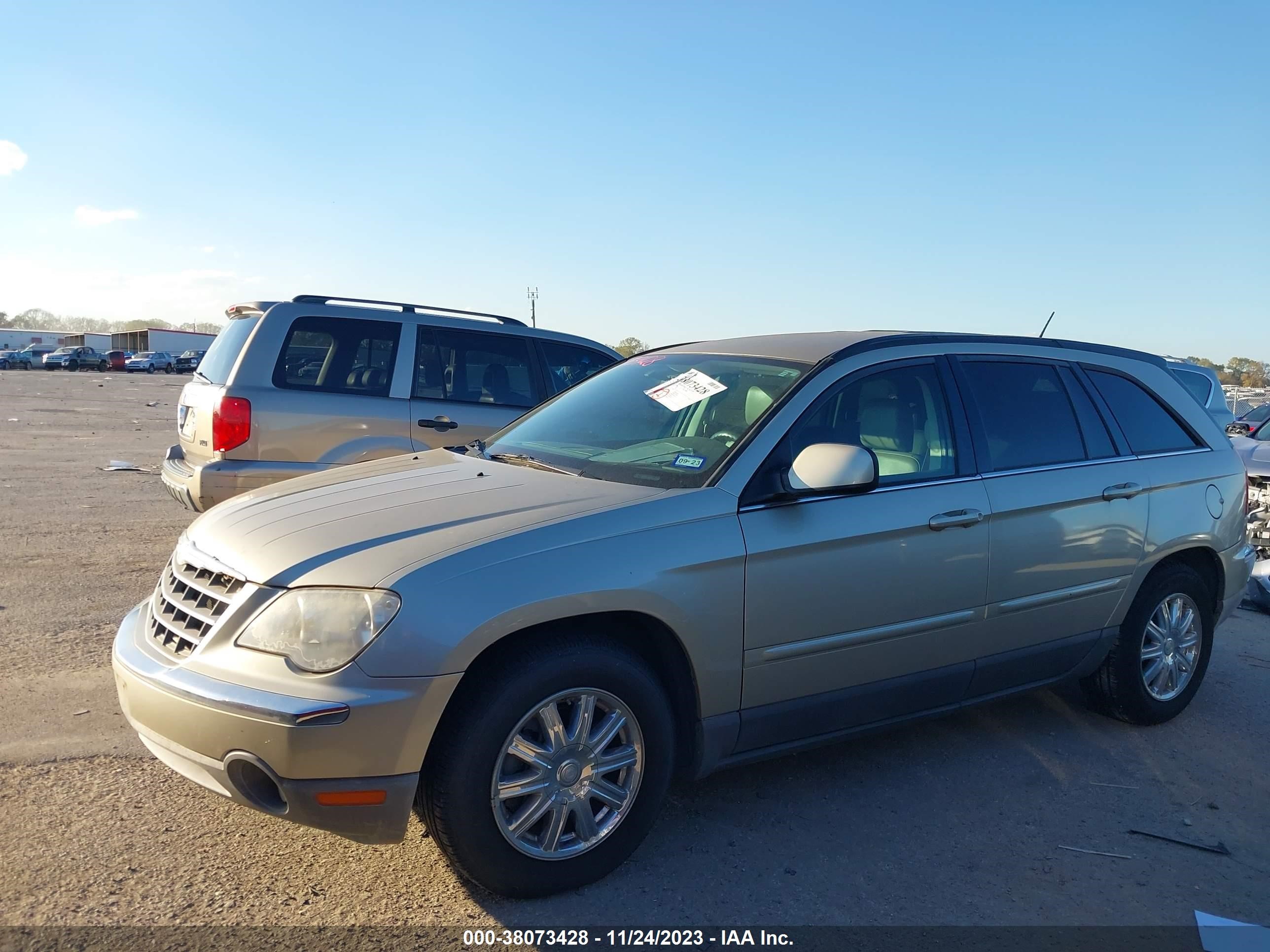 Photo 11 VIN: 2A8GM68X27R215007 - CHRYSLER PACIFICA 