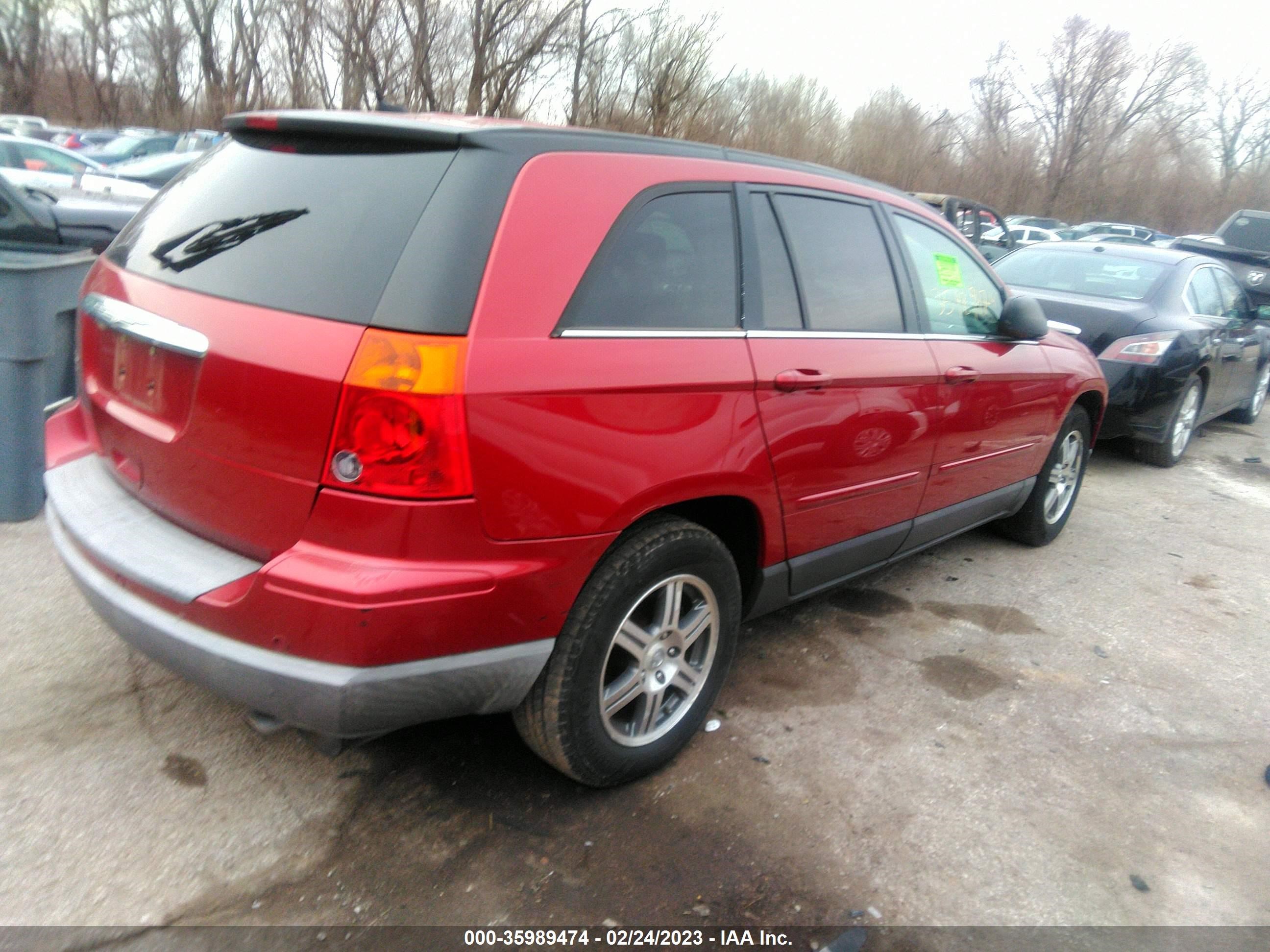 Photo 3 VIN: 2A8GM68X38R145003 - CHRYSLER PACIFICA 